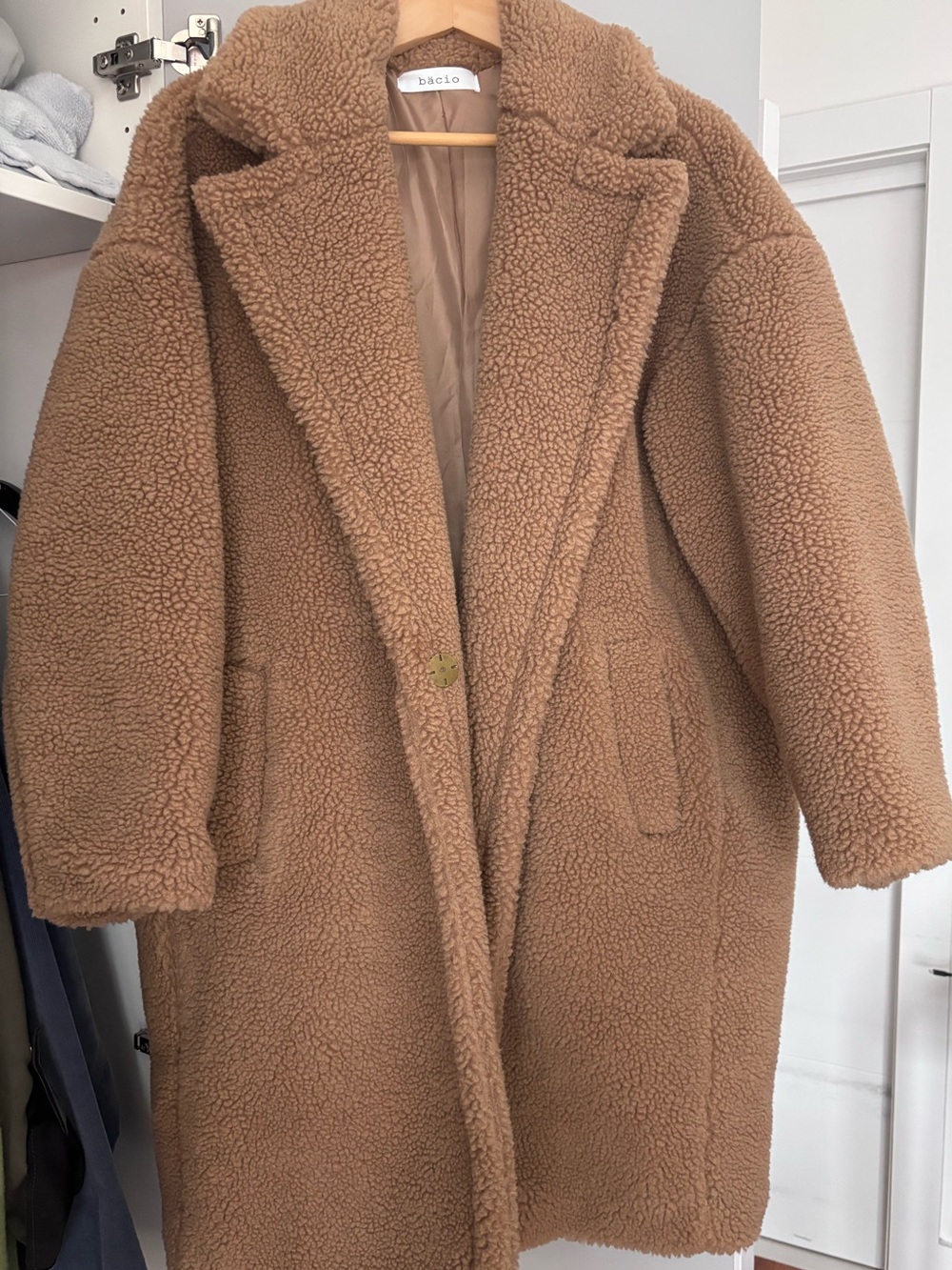 Cozy Bacio Coat - Picture 2 of 2